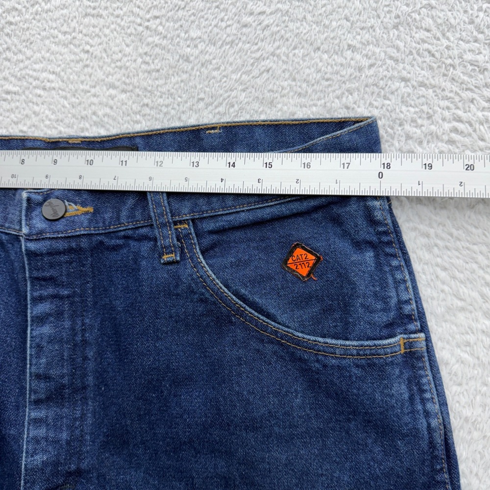 Wrangler FR Flame Resistant Mens Relaxed Fit Jeans Blue Denim 36x34 10FR31WWZ - Picture 5 of 9